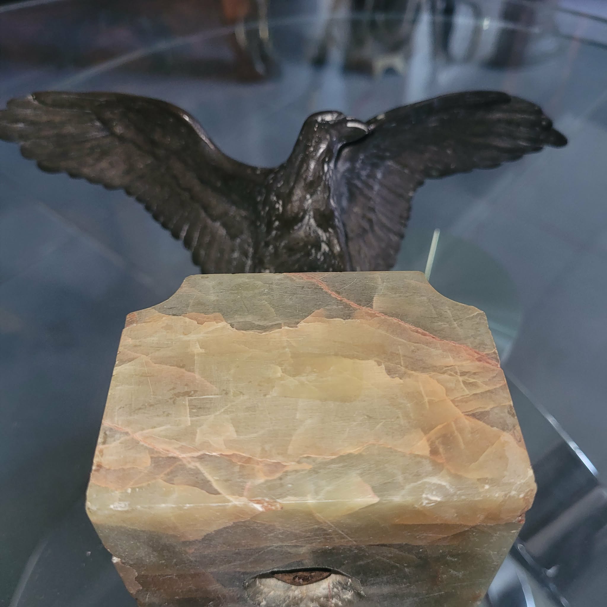 BRONZE AIGLE
