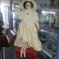 AUTOMATE JEUNE FILLE A LA MARIONNETTE