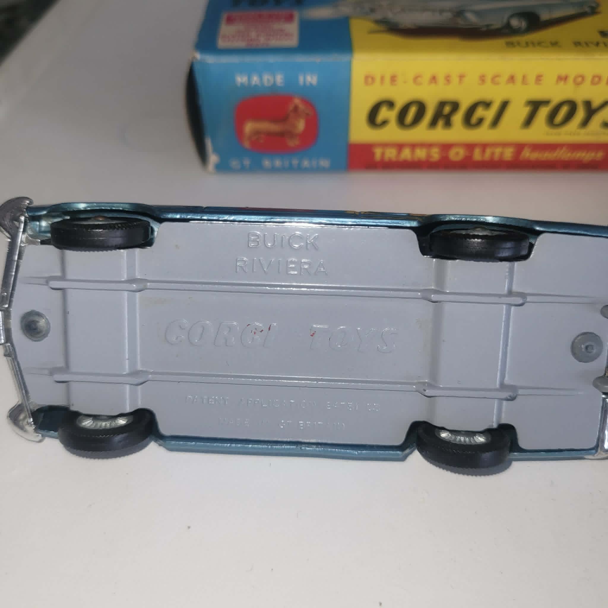 CORGI TOYS BUICK