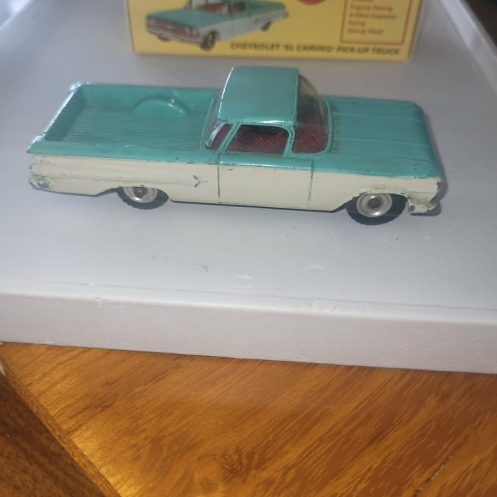 DINKY TOYS CHEVROLET