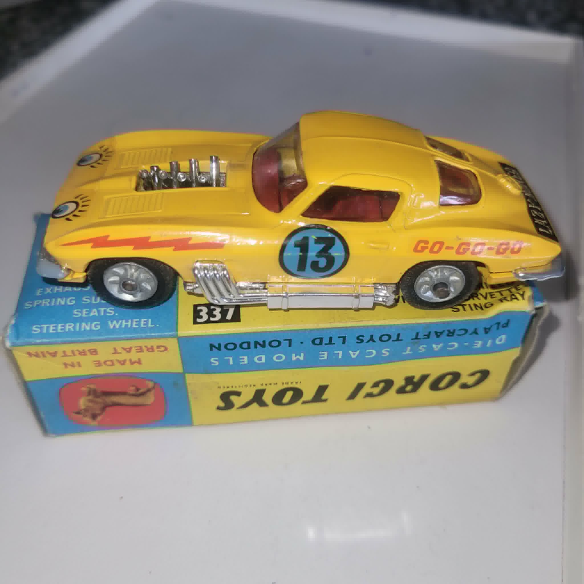 CORGI TOYS CORVETTE
