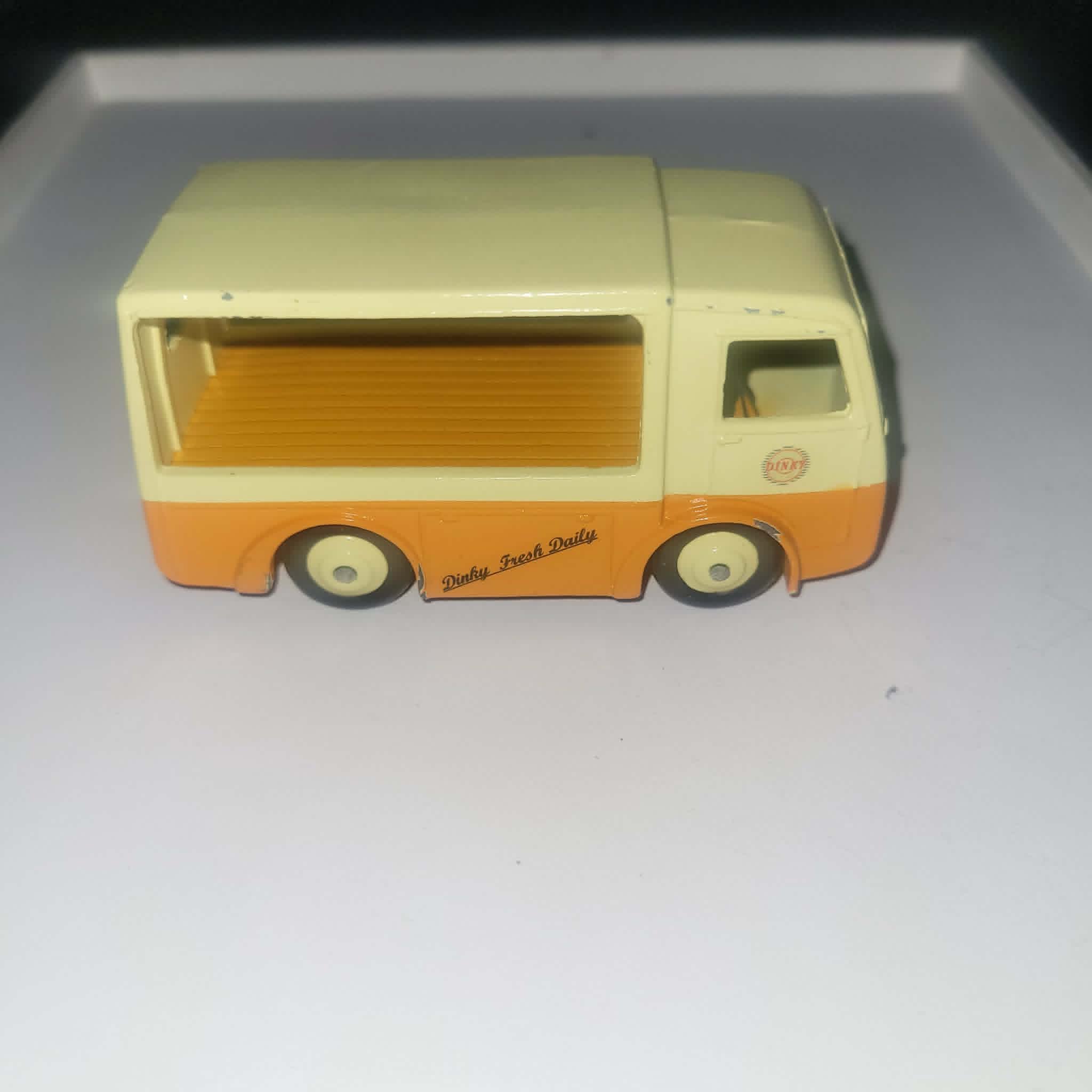 DINKY TOYS DAILY