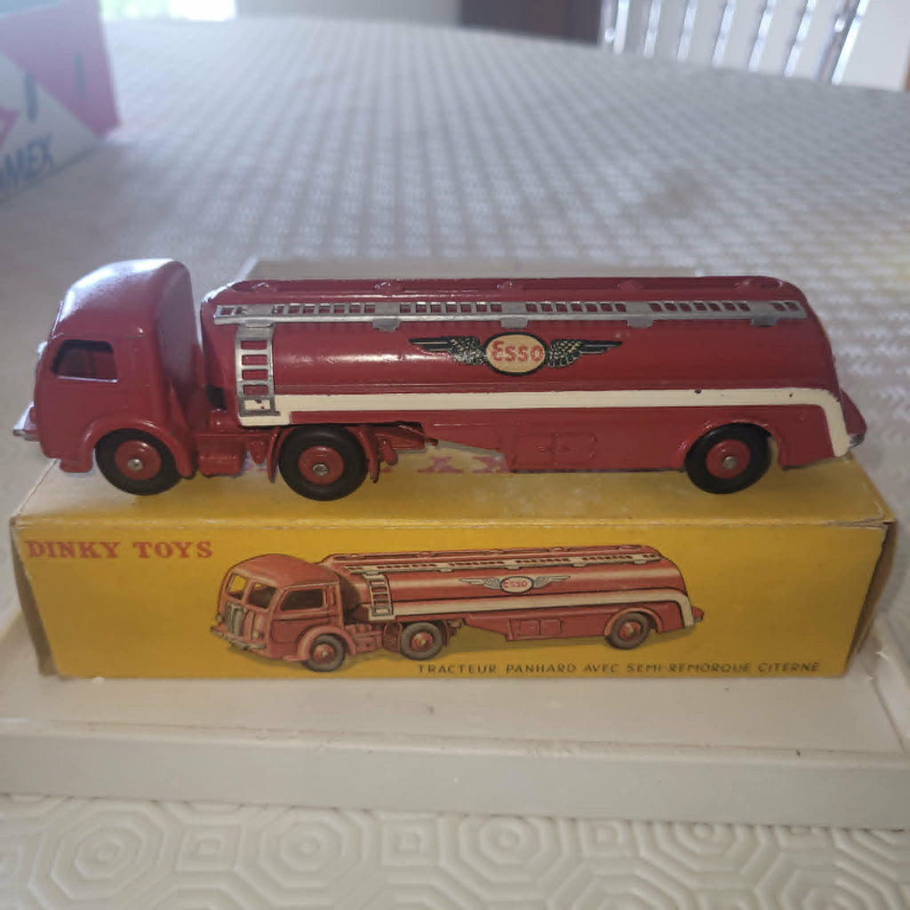DINKY TOYS ESSO
