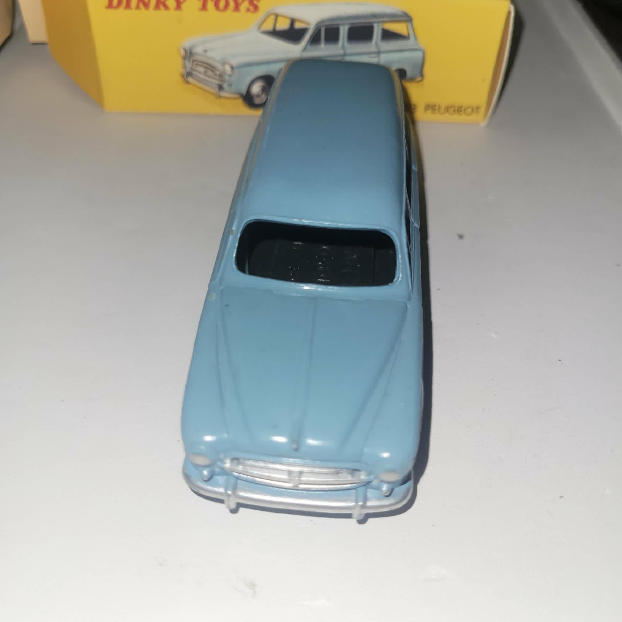 DINKY TOYS 403 PEUGEOT