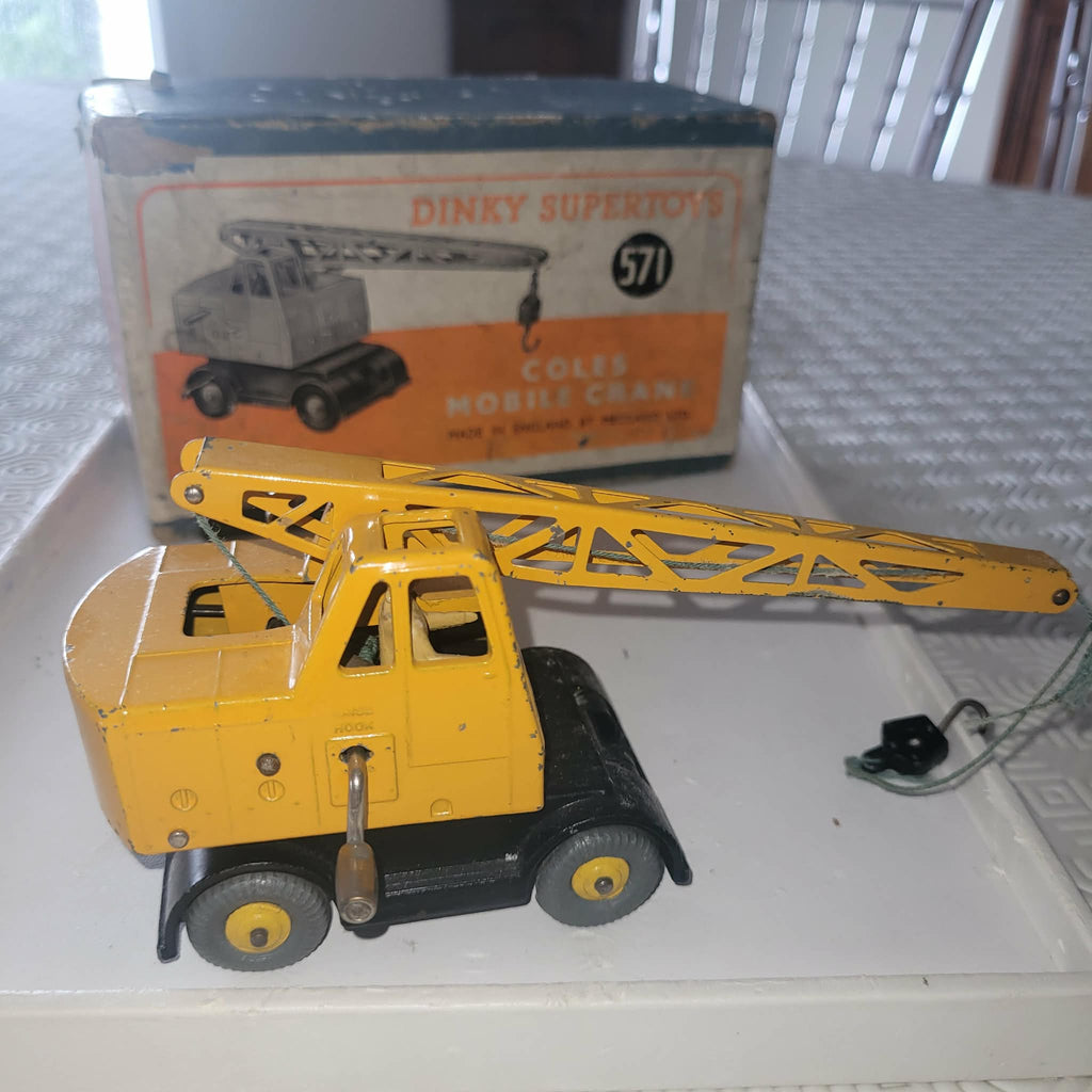 DINKY SUPERTOYS GRUE