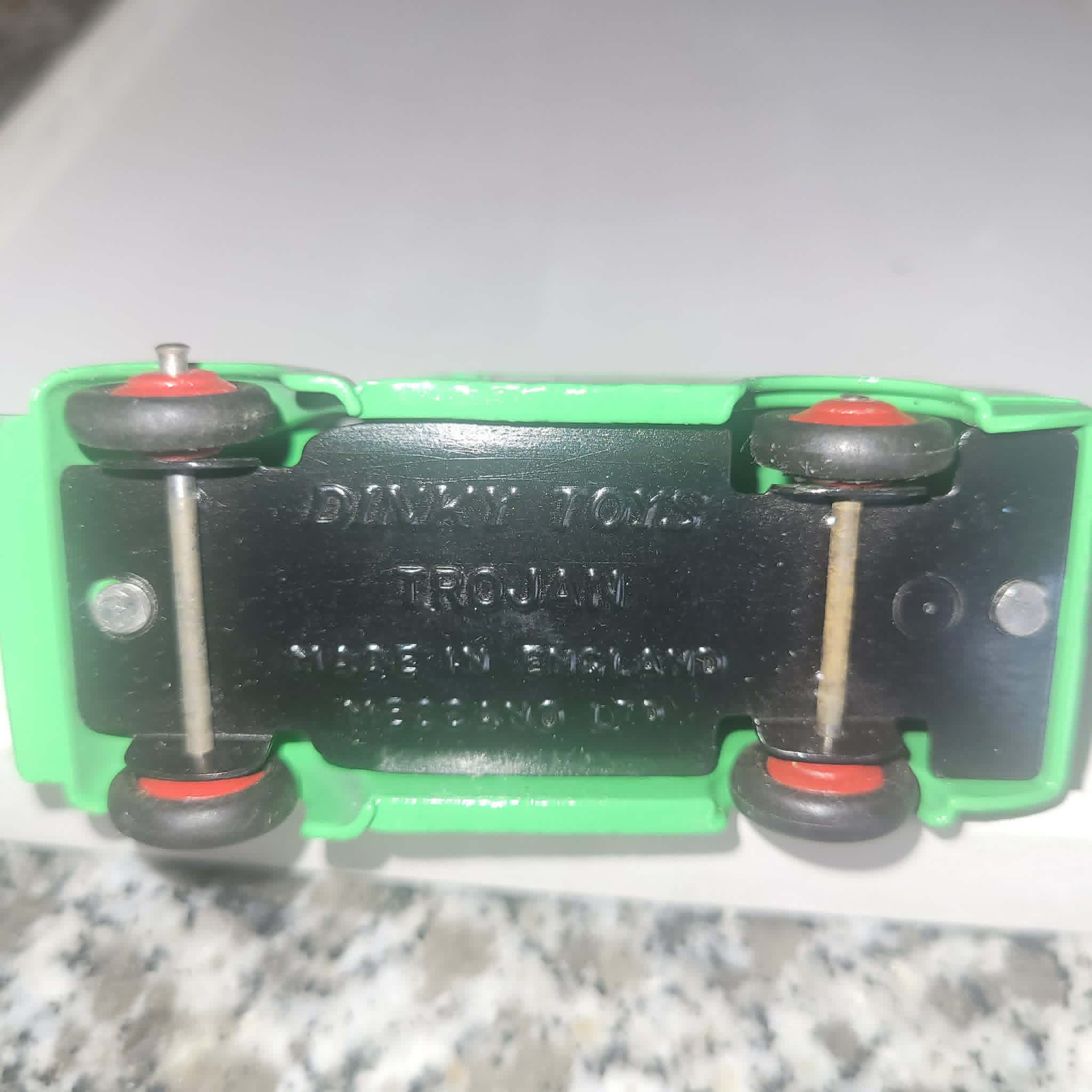 DINKY TOYS TROJAN