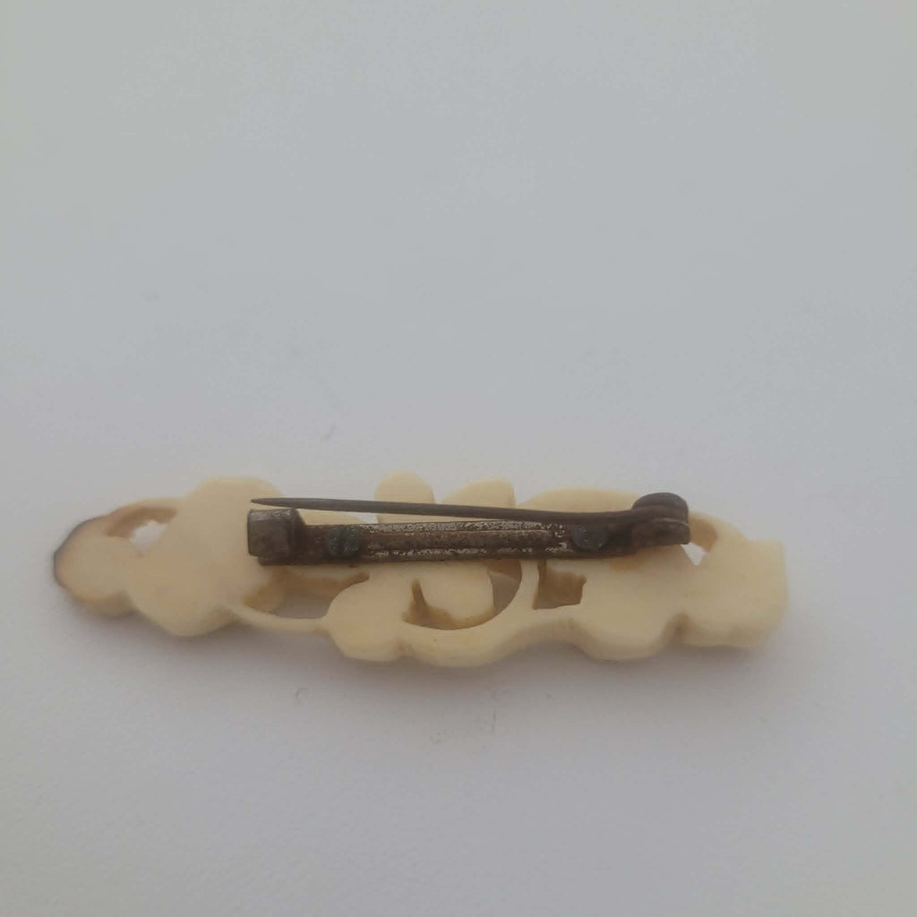 BROCHE EN IVOIRE