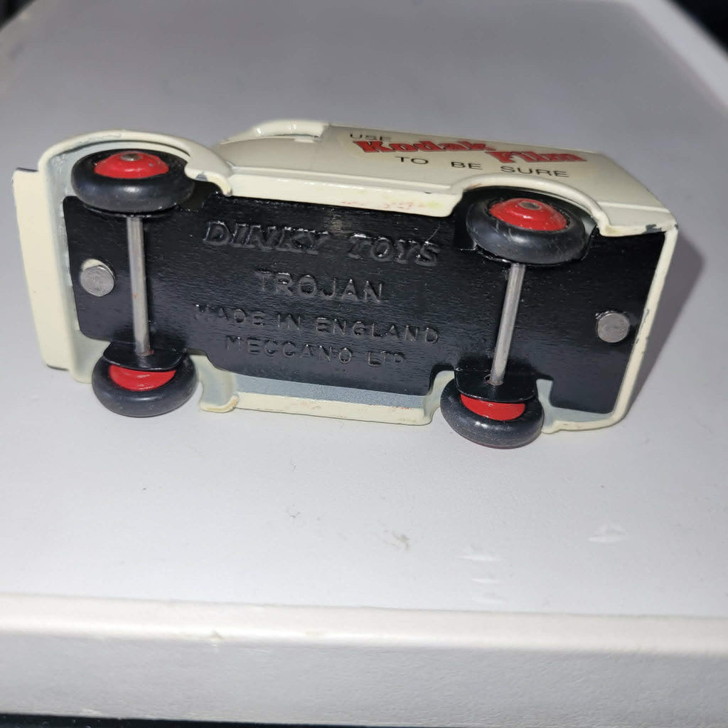 DINKY TOYS TROJAN