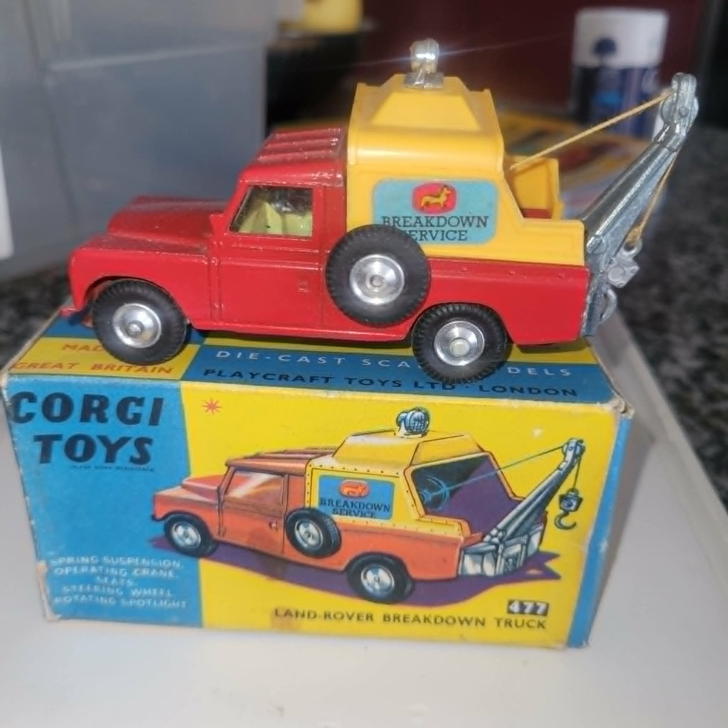 CORGI TOYS LAND ROVER