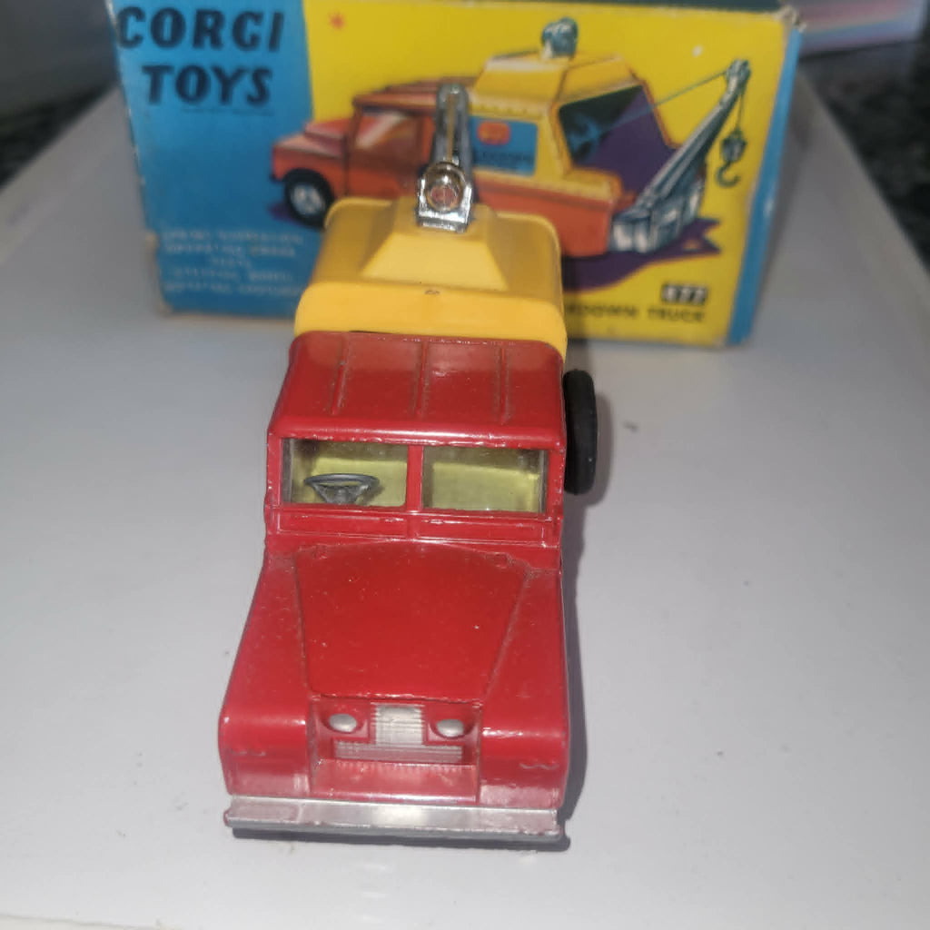 CORGI TOYS LAND ROVER