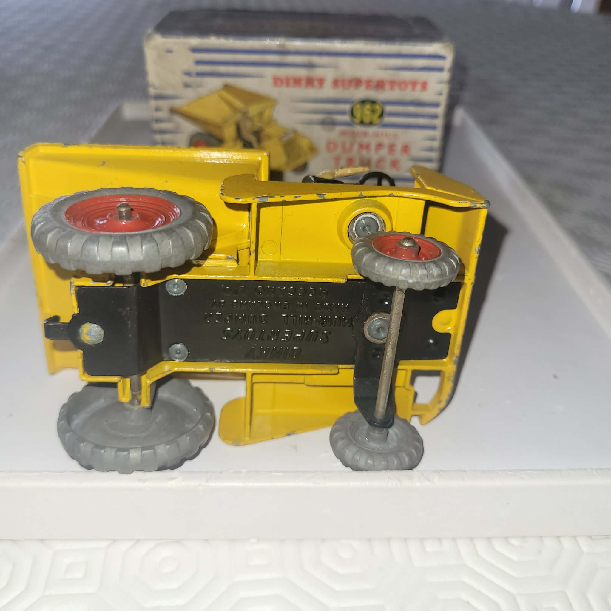 DINKY SUPERTOYS