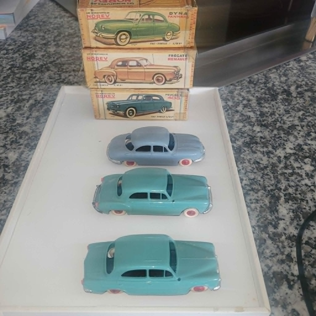 LOT DE 3 NOREV