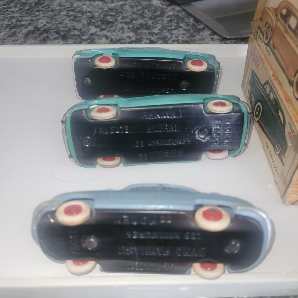 LOT DE 3 NOREV