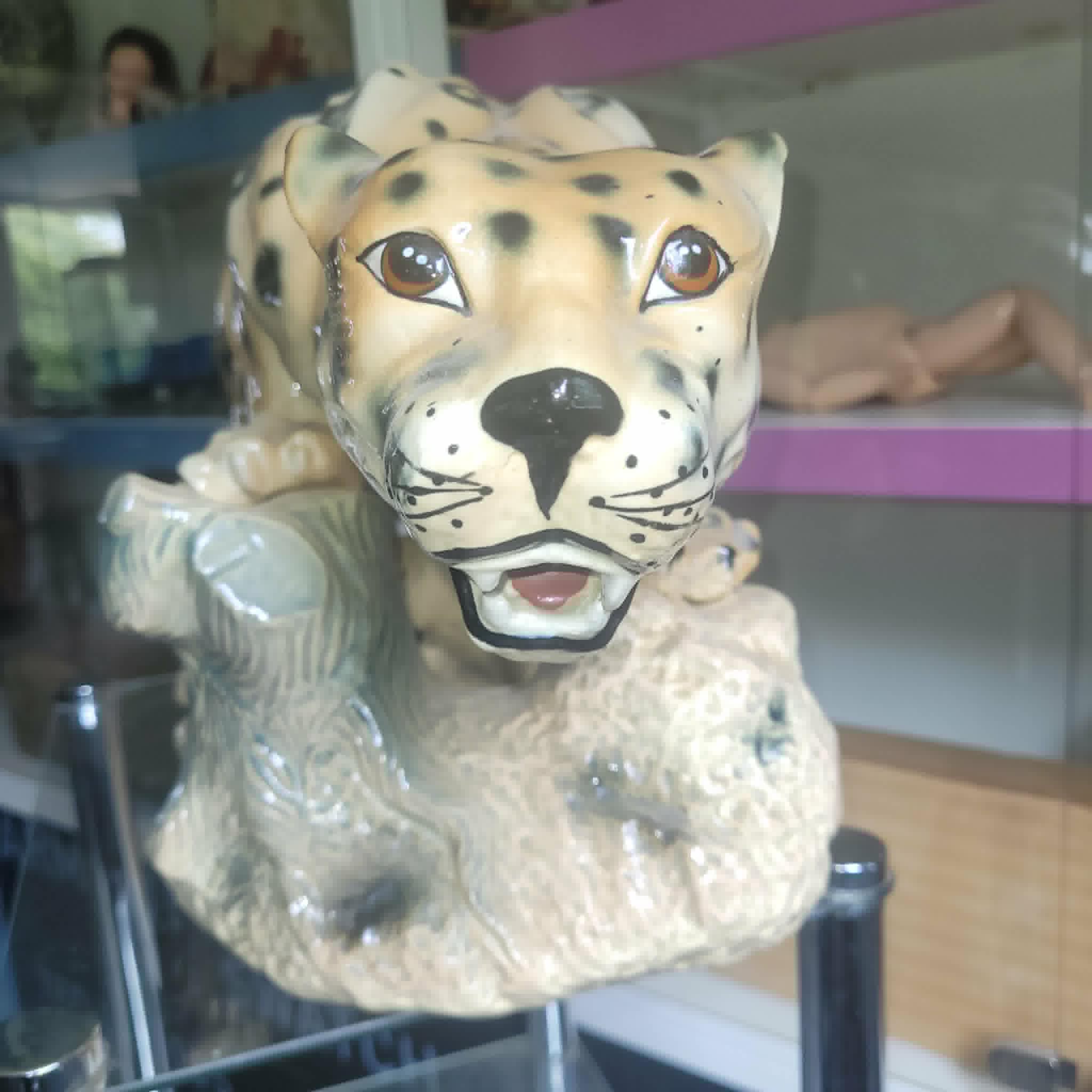 STATUE LEOPARD