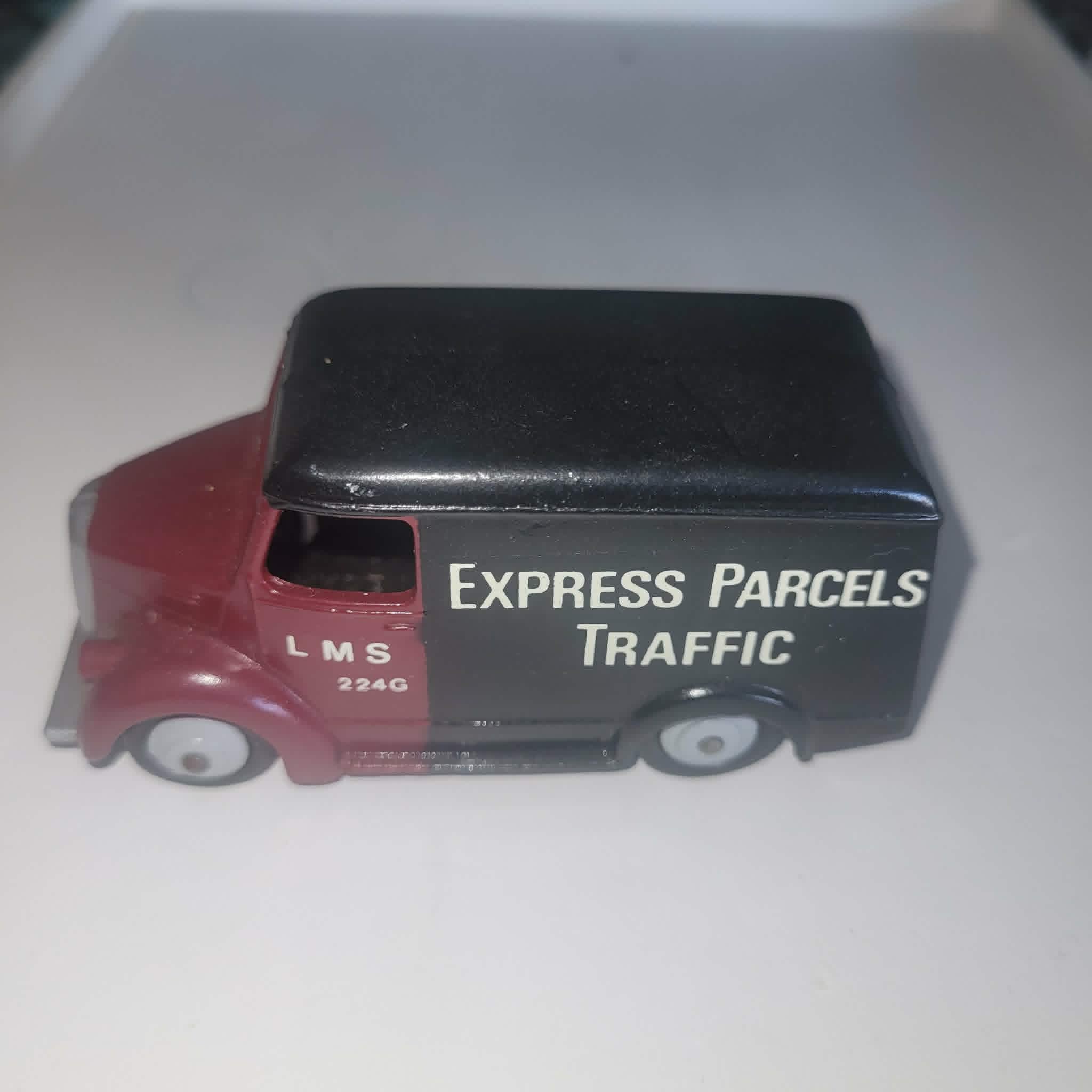 DINKY TOYS TROJAN