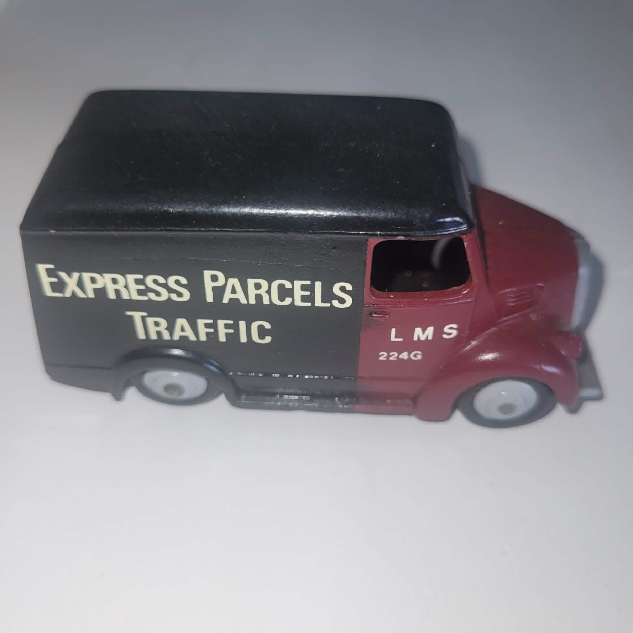 DINKY TOYS TROJAN