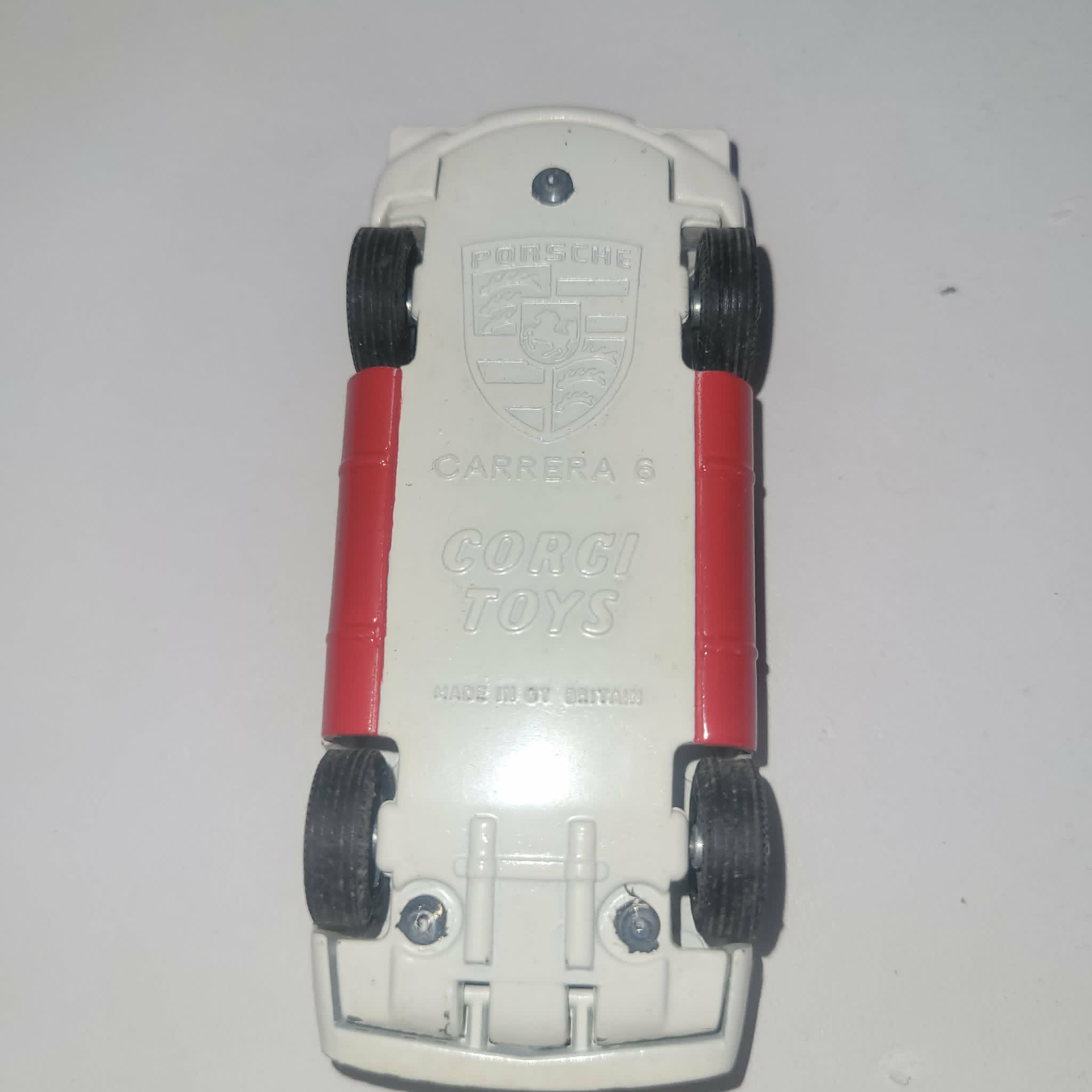 CORGI TOYS PORCHE CARRERA