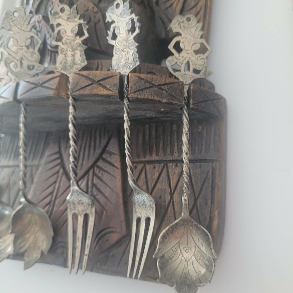 PORTE COUVERTS EN ARGENT