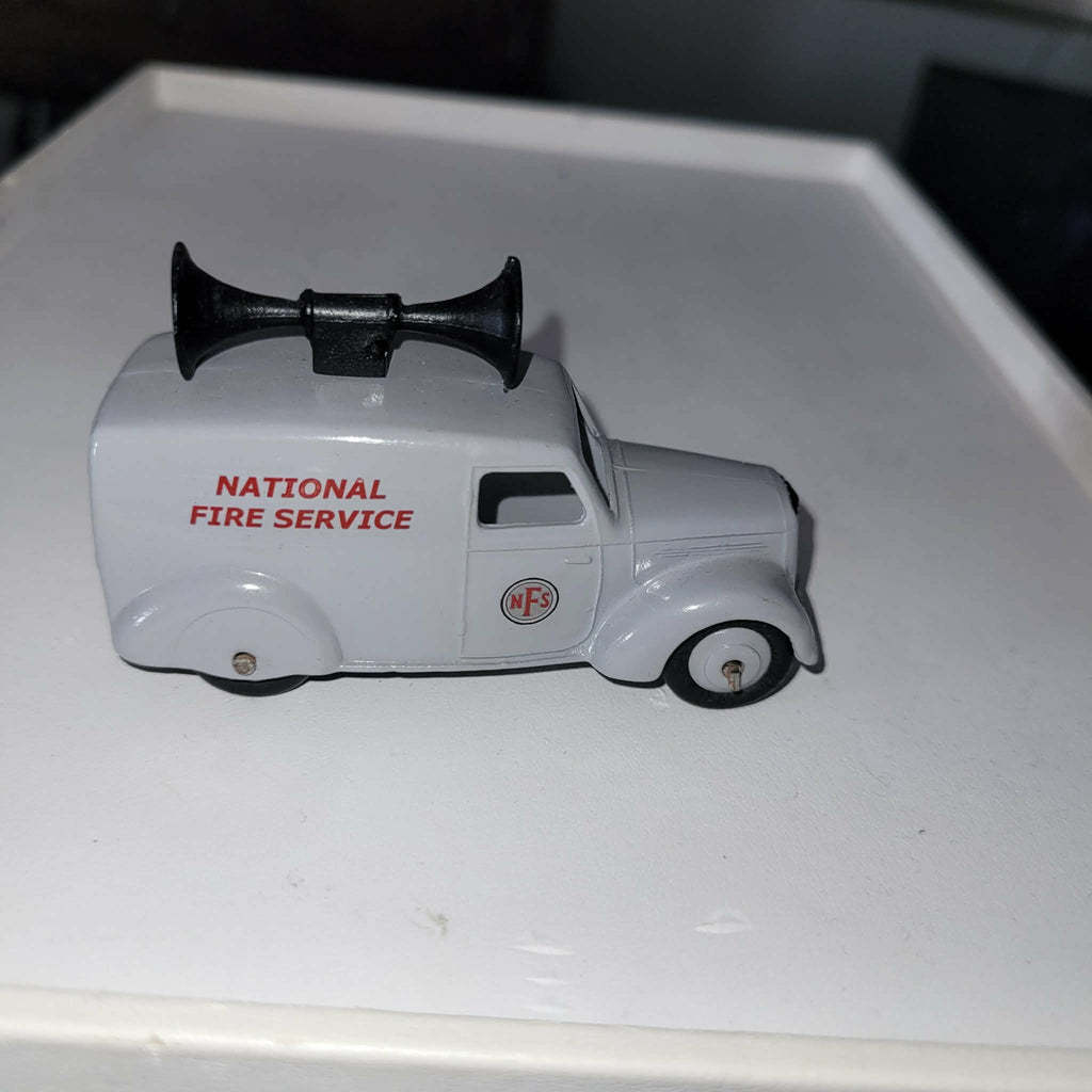 DINKY TOYS TROJAN