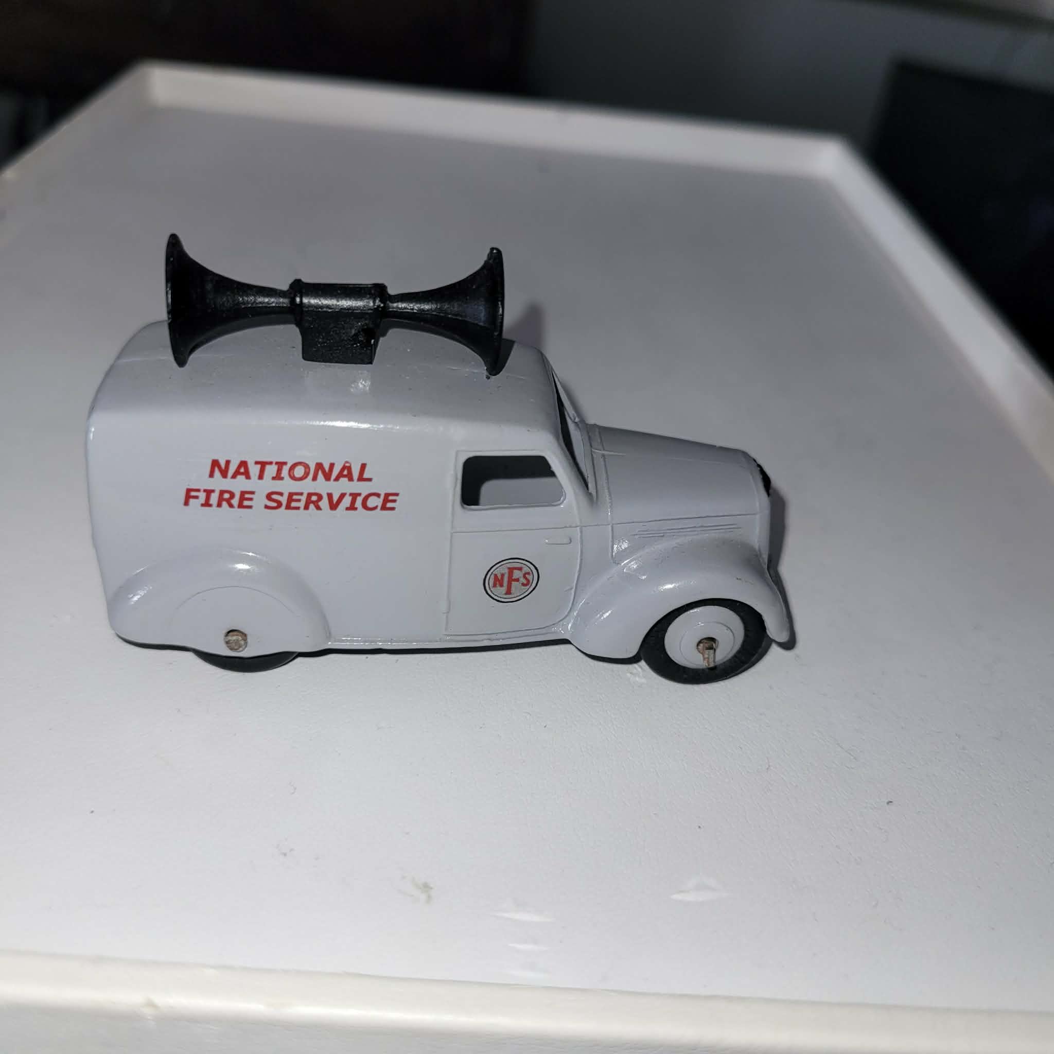 DINKY TOYS TROJAN