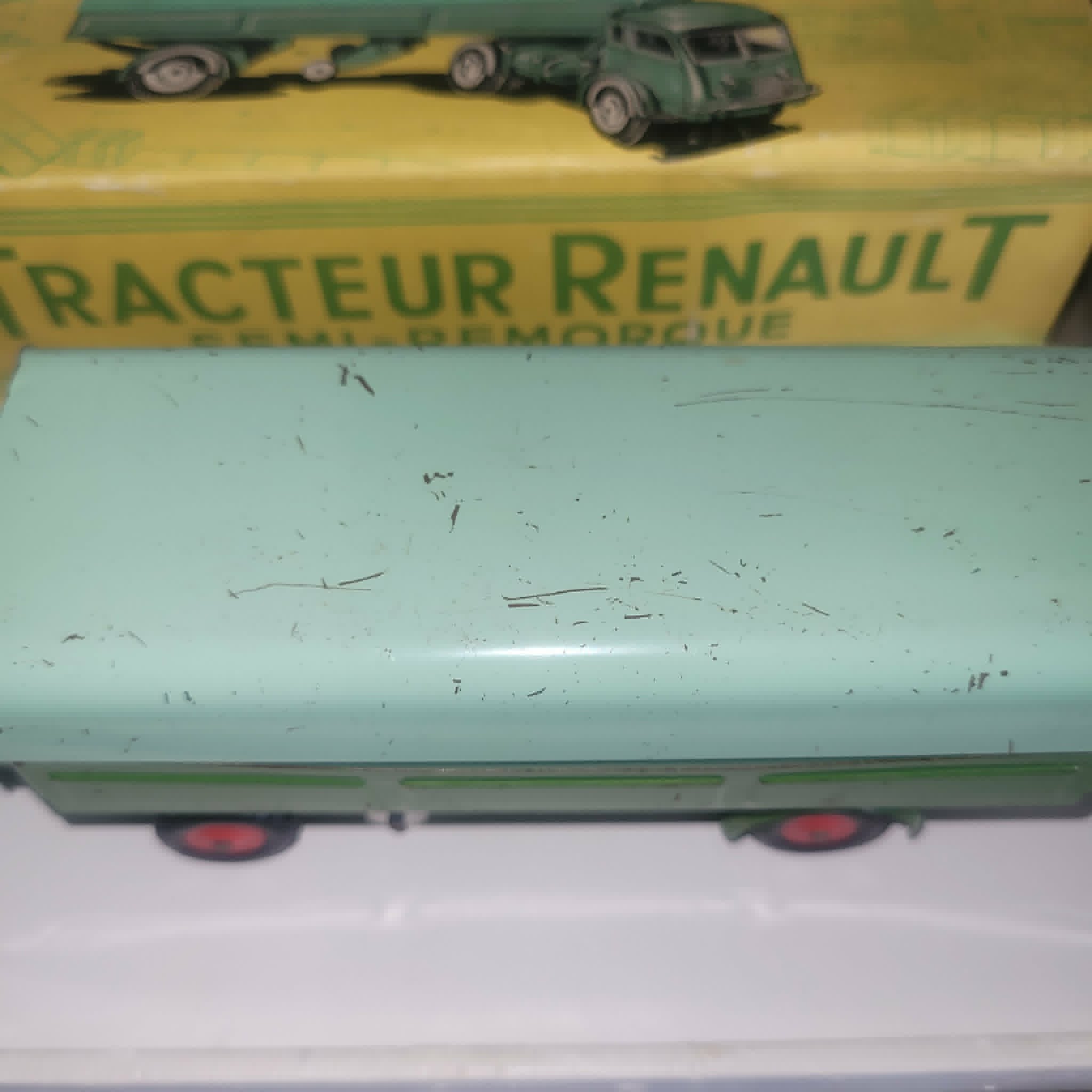 RENAULT TRACTEUR SEMI REMORQUE