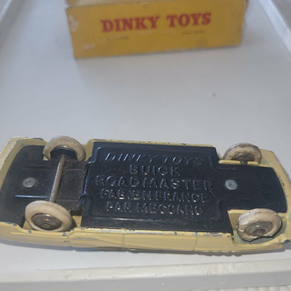 DINKY TOYS BUICK