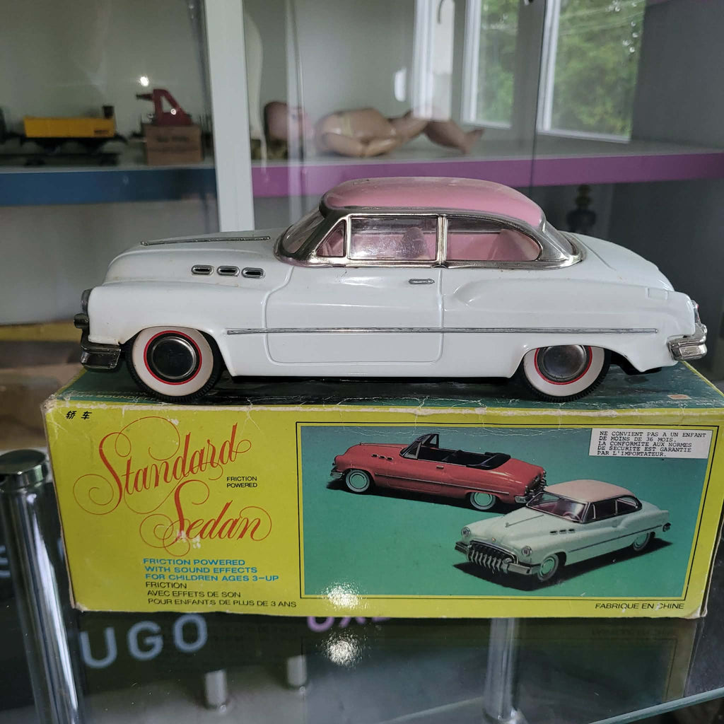 VOITURE SEDAN
