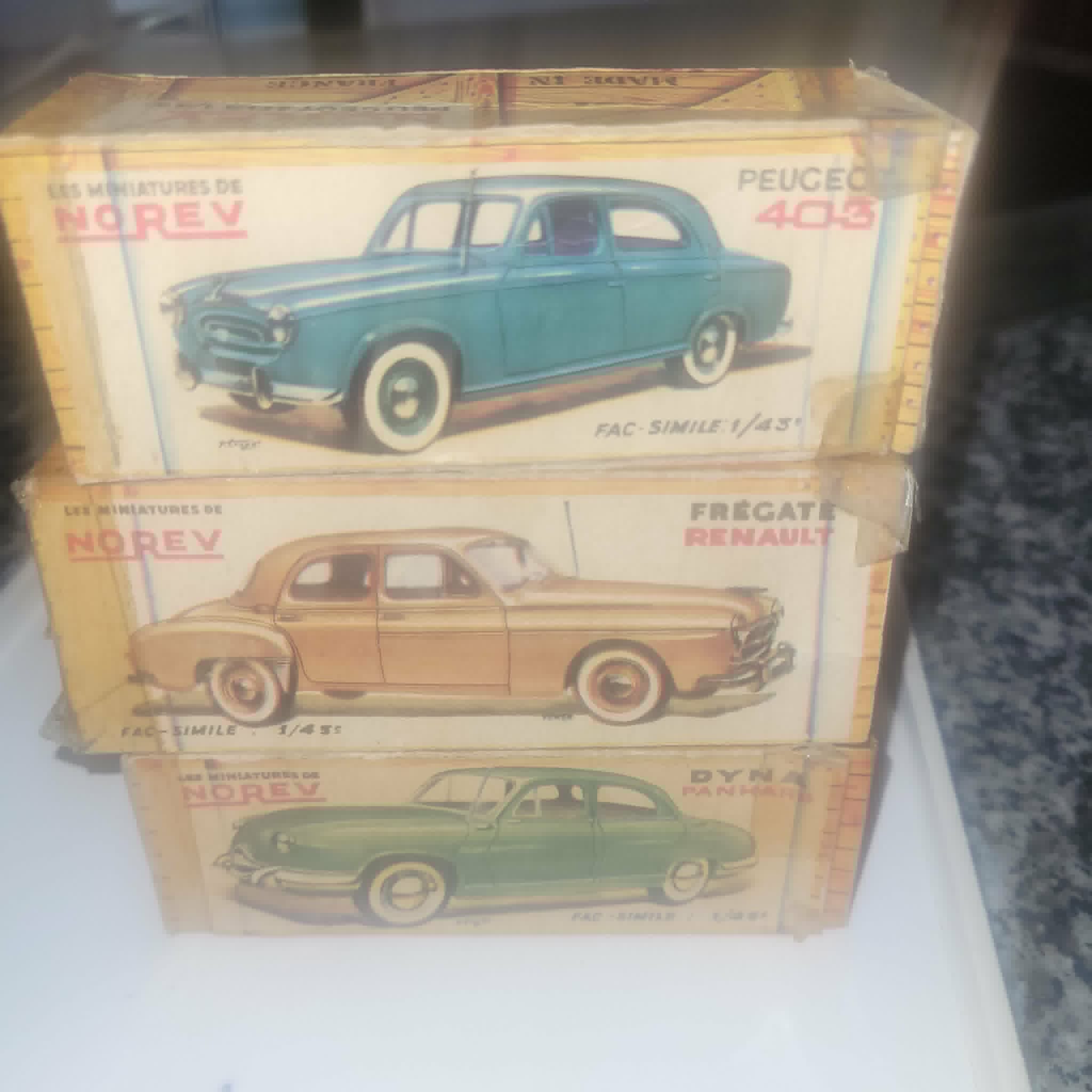 LOT DE 3 NOREV