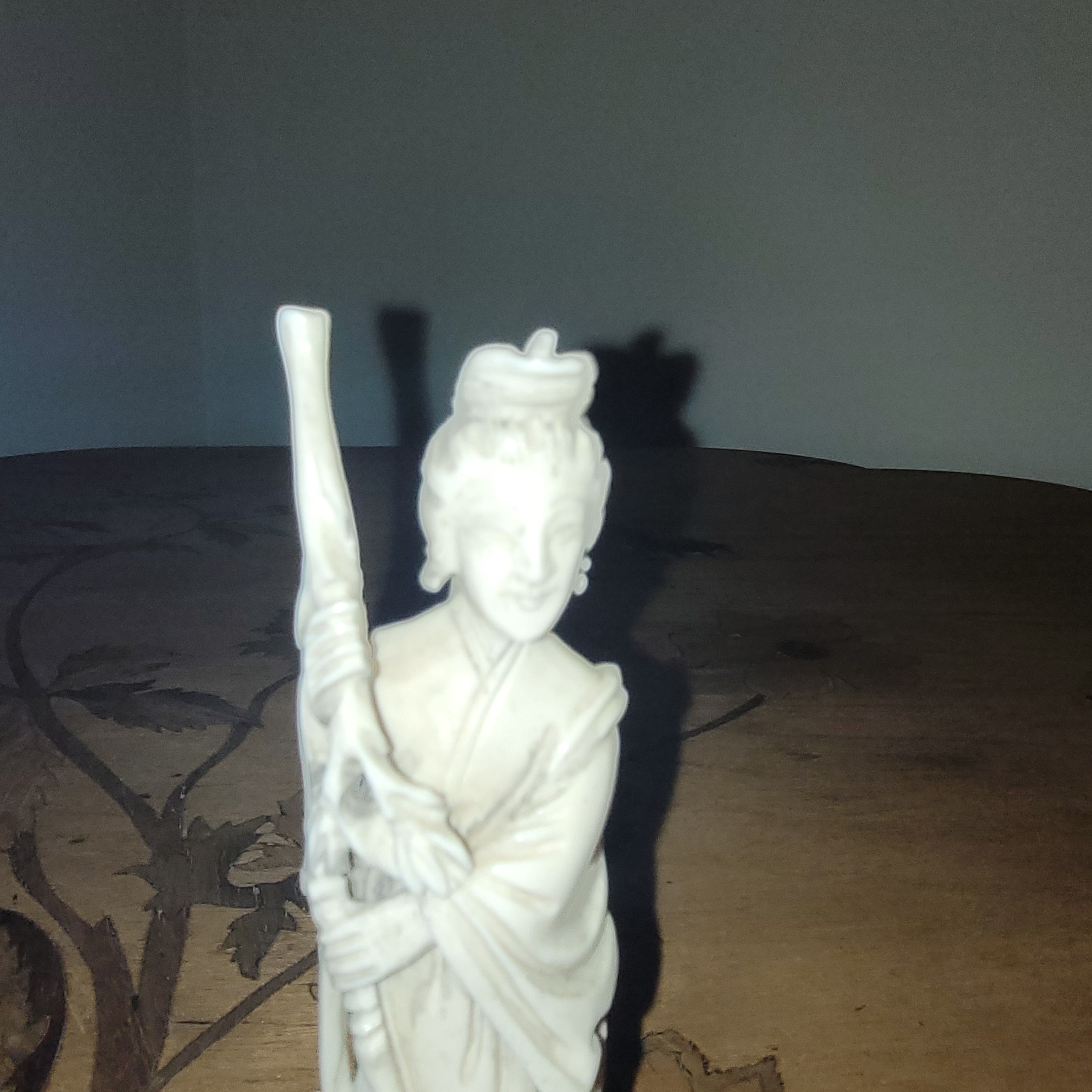 STATUETTE ANCIENNE