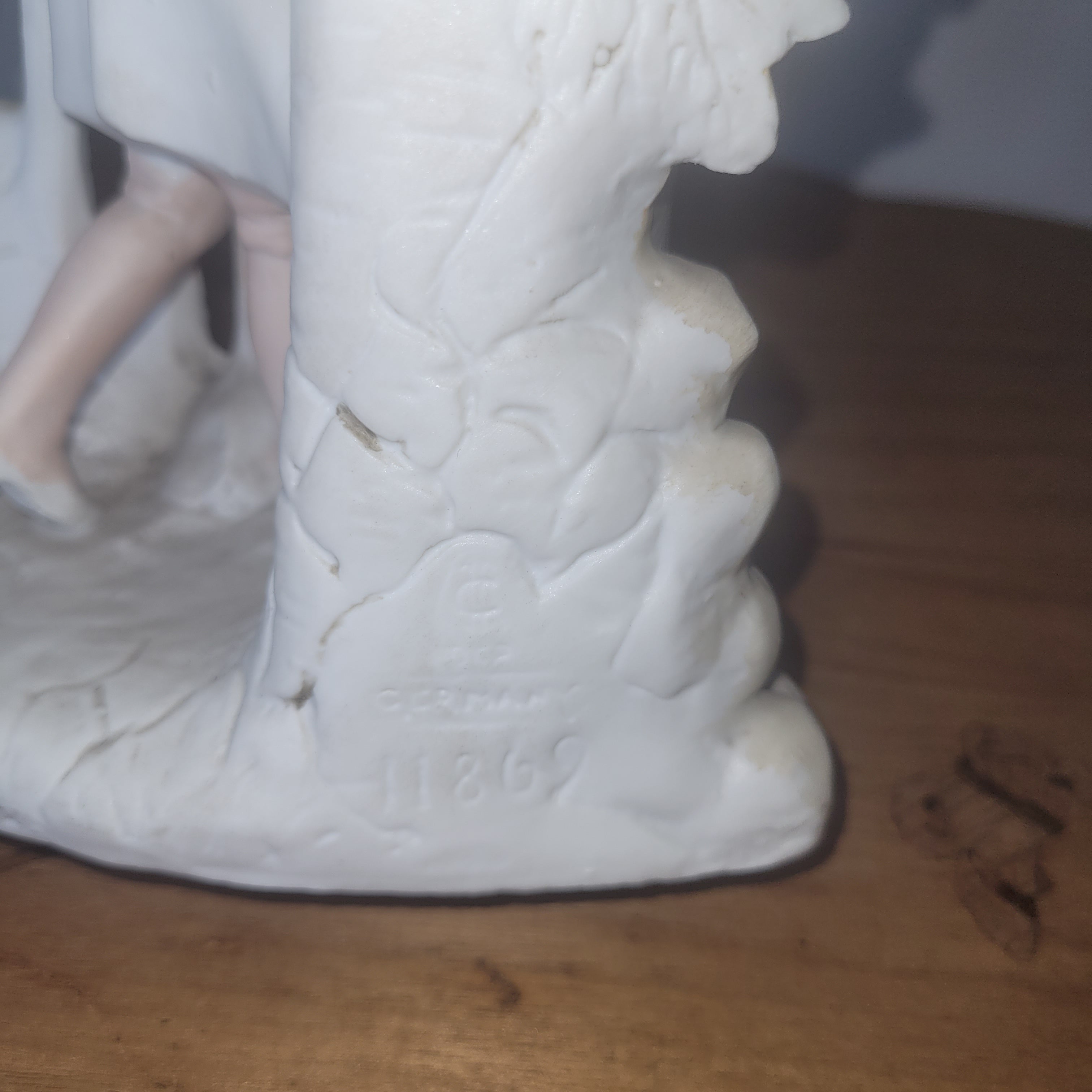 STATUES EN BISCUIT