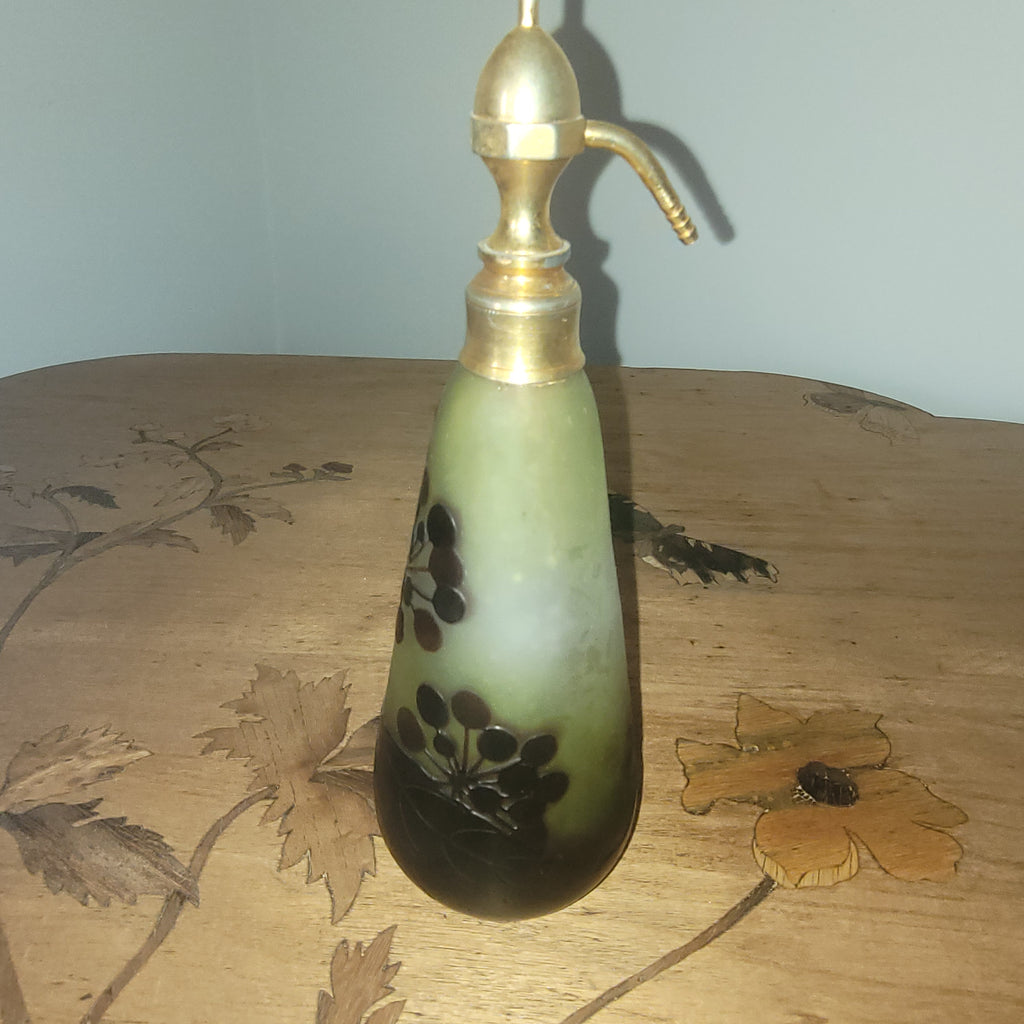 Vaporisateur Émile Galle