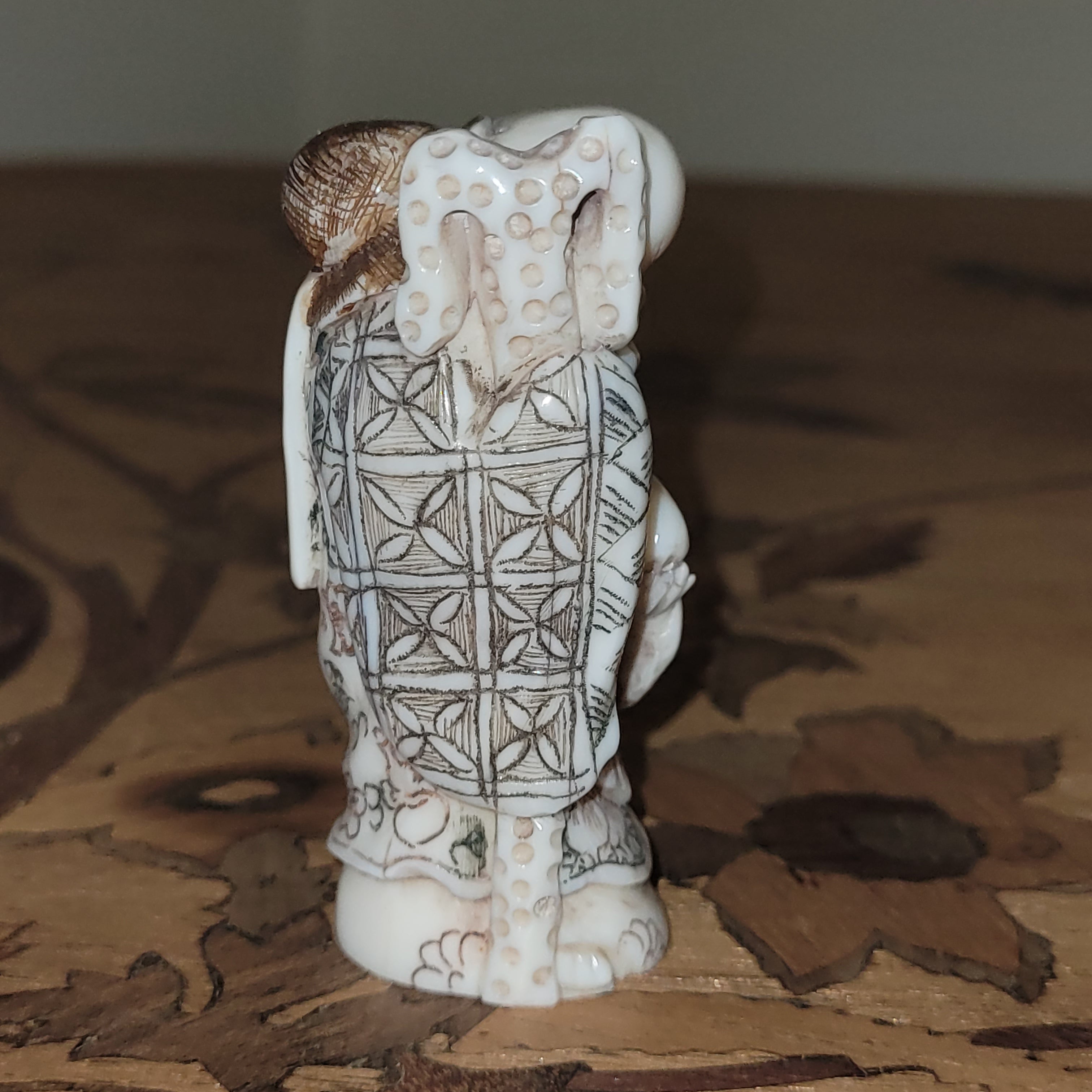 STATUETTE ANCIENNE