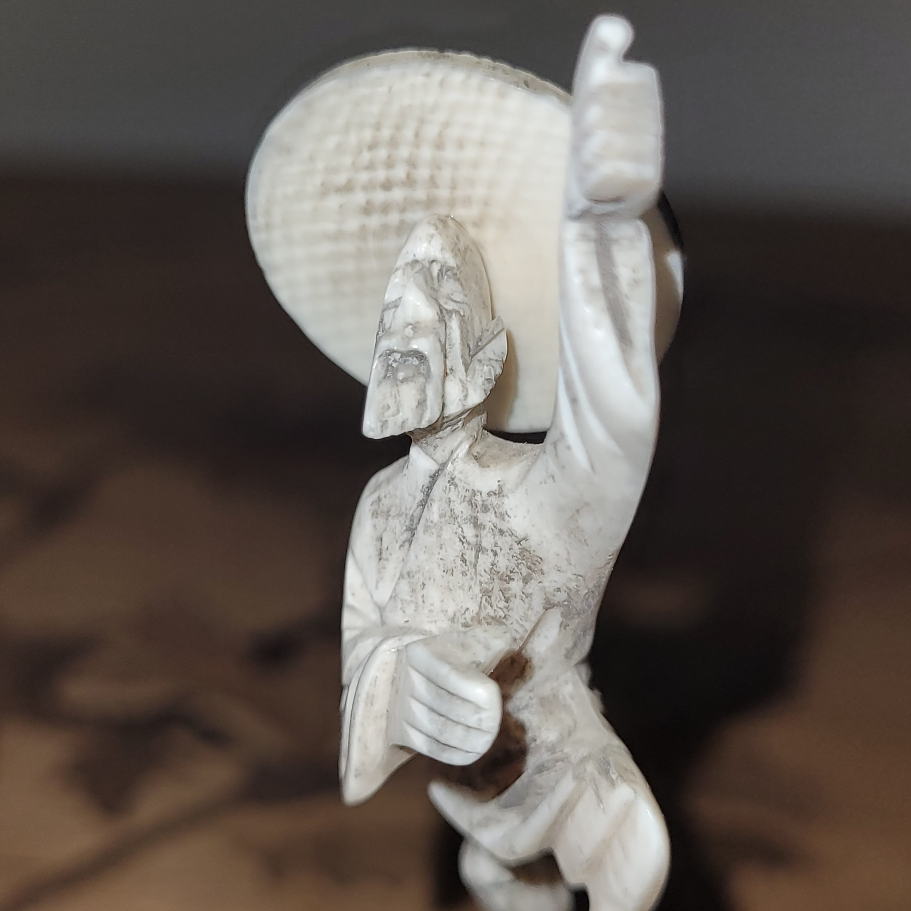 STATUETTE ANCIENNE