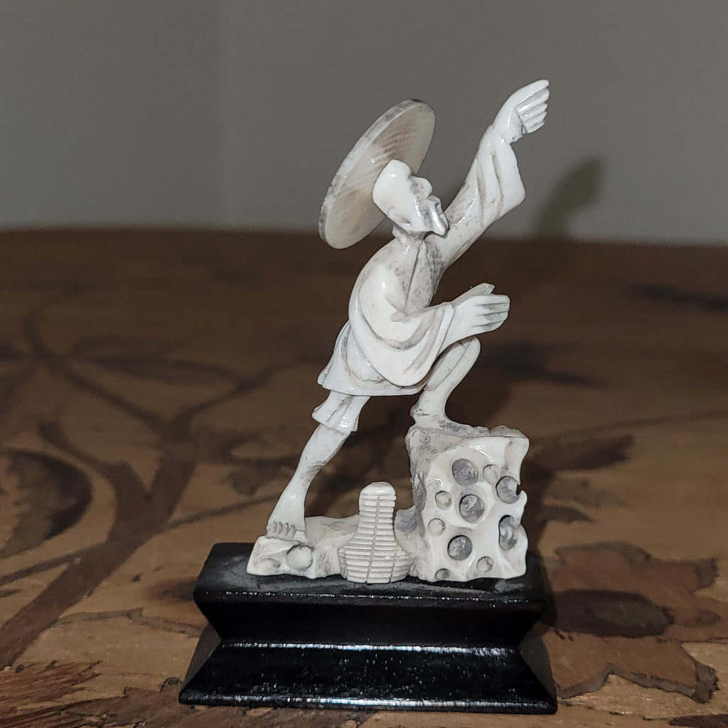 STATUETTE ANCIENNE
