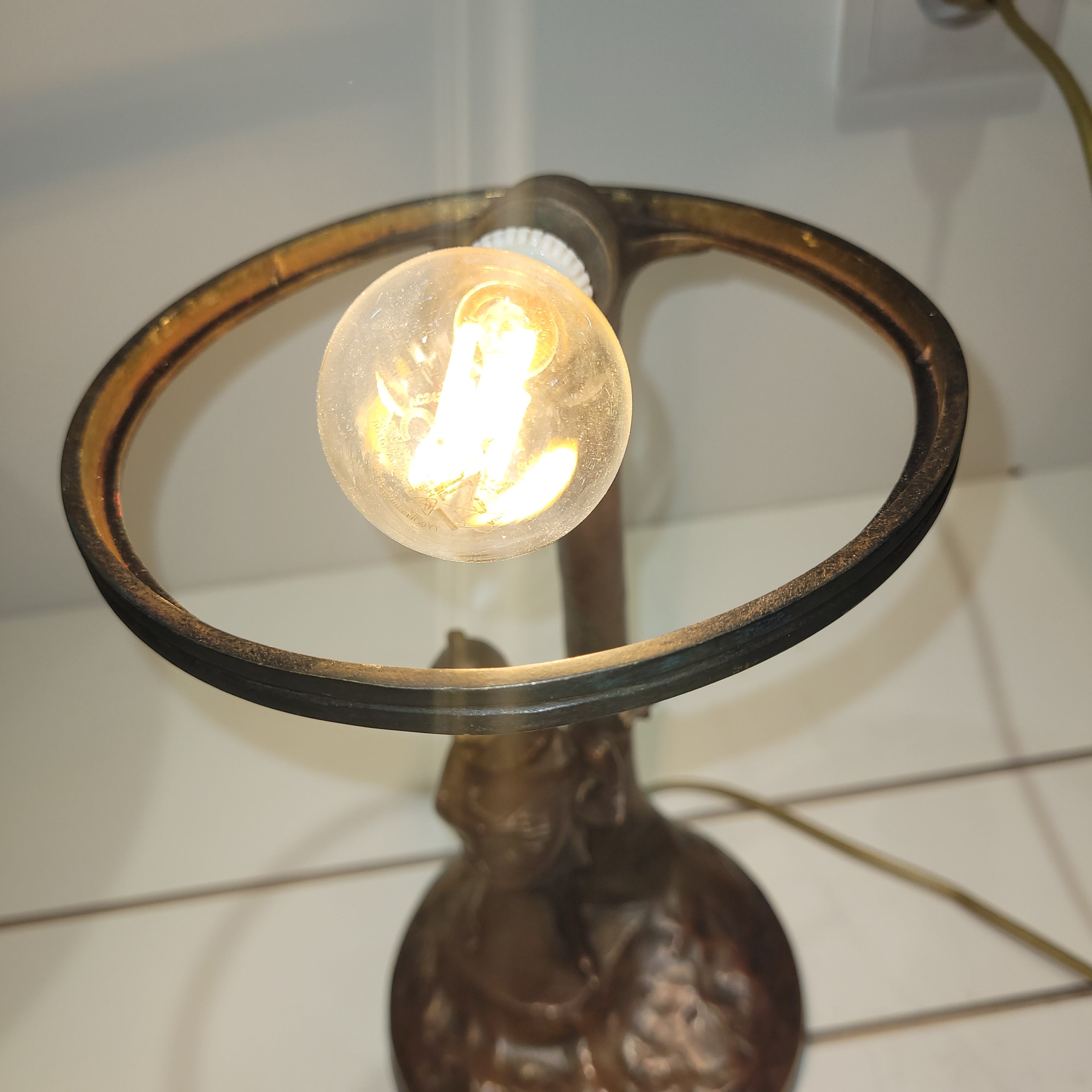 LAMPE SIGNEE