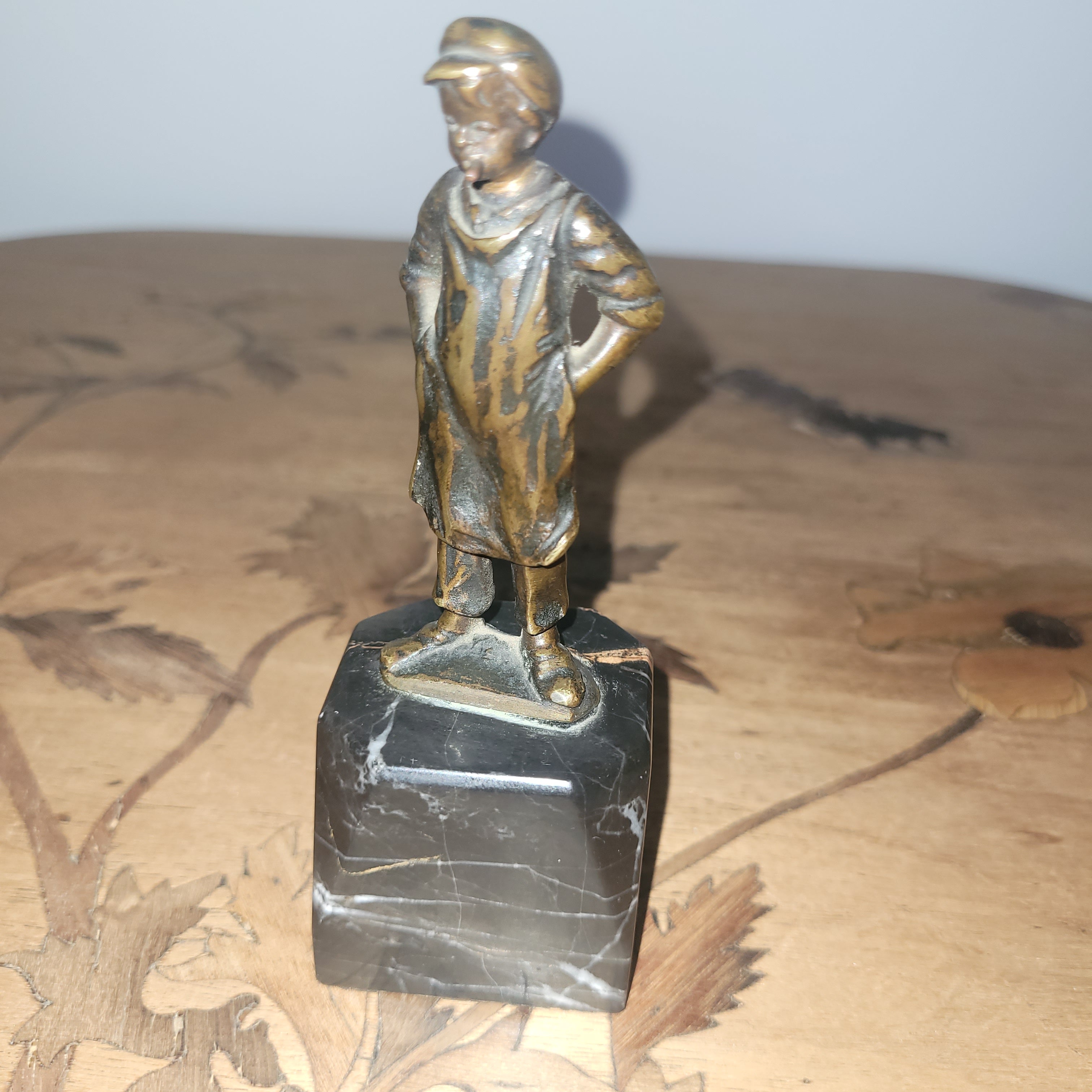 STATUETTE EN BRONZE