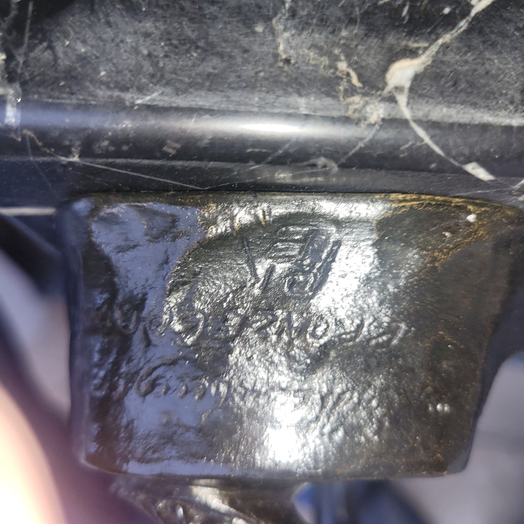 Bronze signature à identifiée